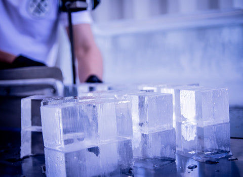 The Bar Society Artisanal Ice - 8 Pieces - 45x70mm Rocks